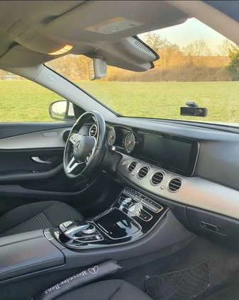 Mercedes-Benz Klasa E cena 140000 przebieg: 140000, rok produkcji 2019 z Wągrowiec małe 154